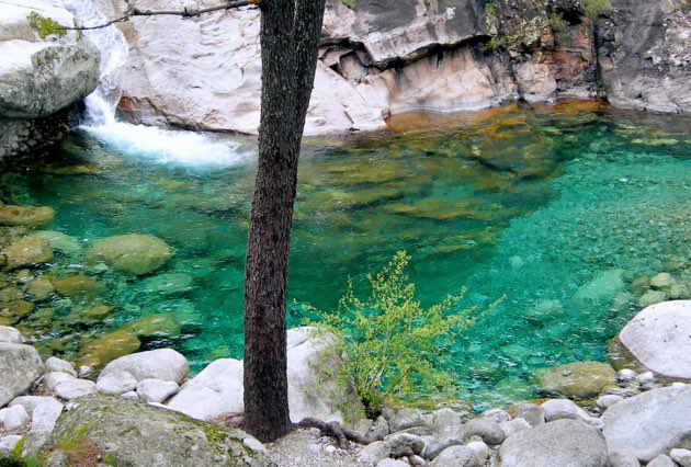 Hotel Mirador de Gredos - Entorno Piscina natural Charco Verde