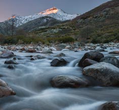 Río muy caudaloso de Gredos